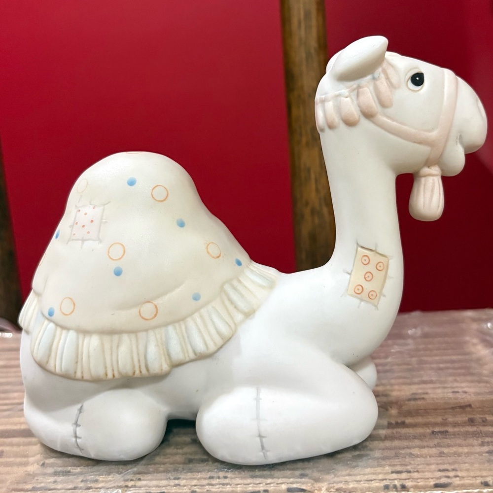 Precious Moments Nativity Camel figurine vintage 1982 porcelain 5” - Picture 2 of 5